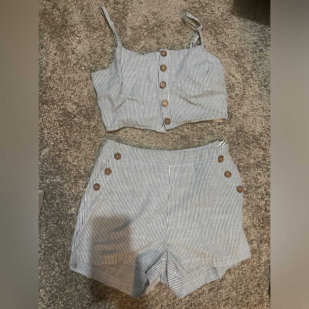 American Thread Striped Set